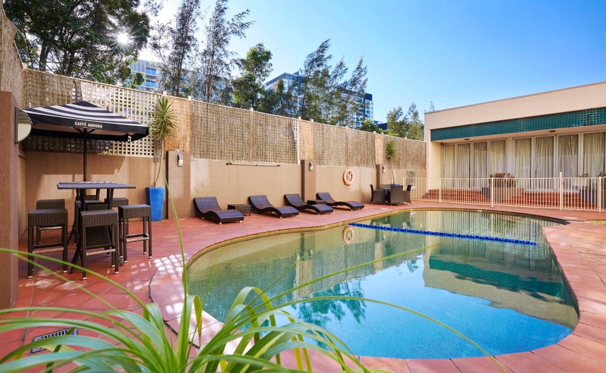 Holiday Inn Parramatta By Ihg Sydney Exterior photo