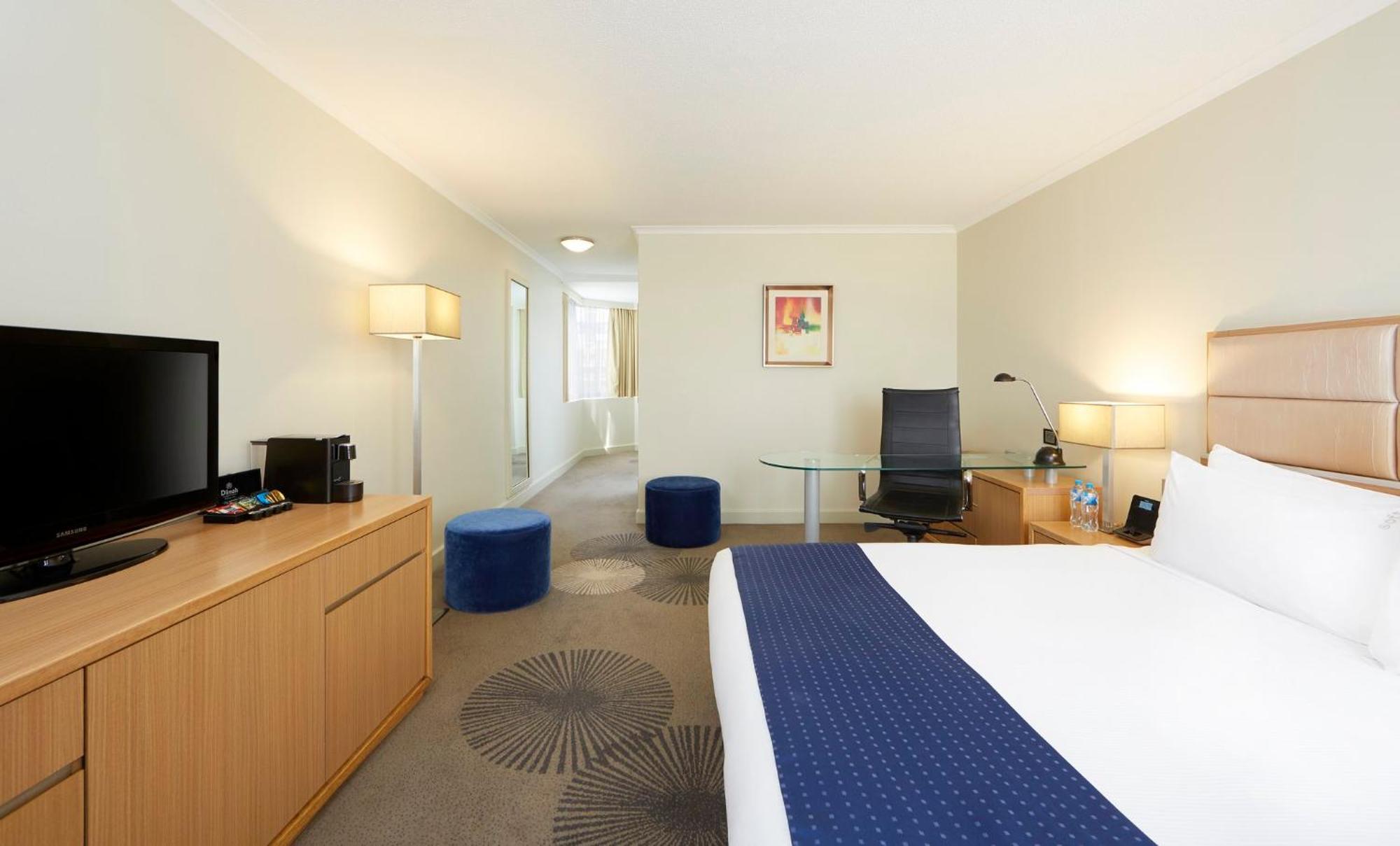 Holiday Inn Parramatta By Ihg Sydney Exterior photo