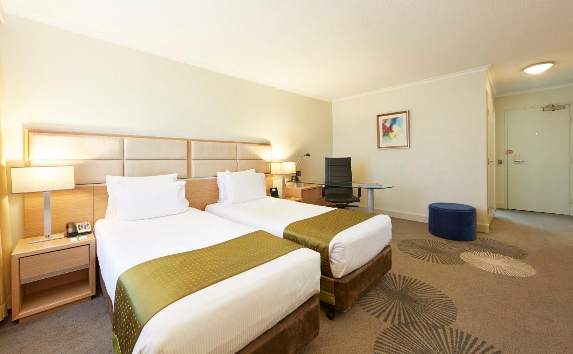 Holiday Inn Parramatta By Ihg Sydney Exterior photo