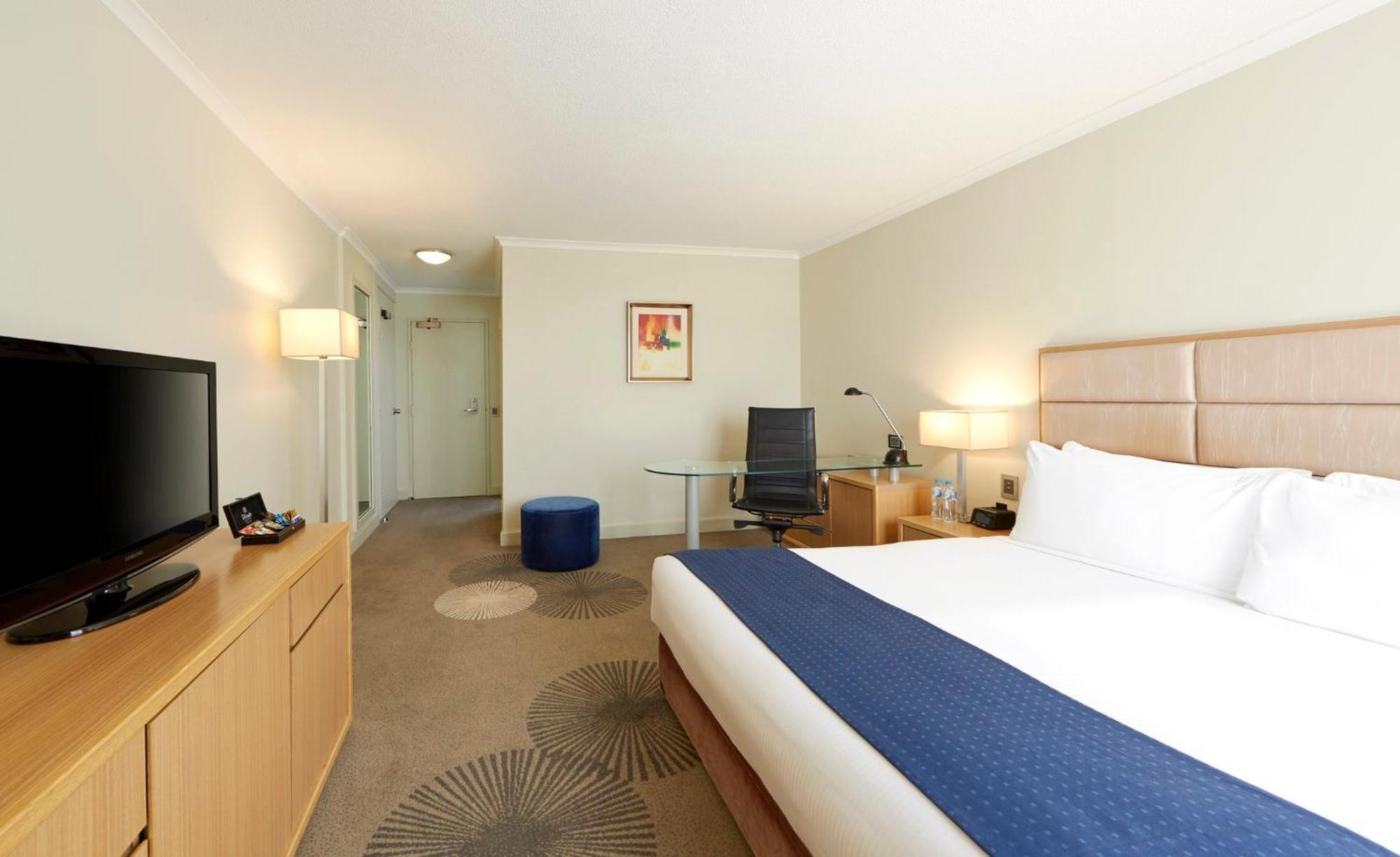 Holiday Inn Parramatta By Ihg Sydney Exterior photo