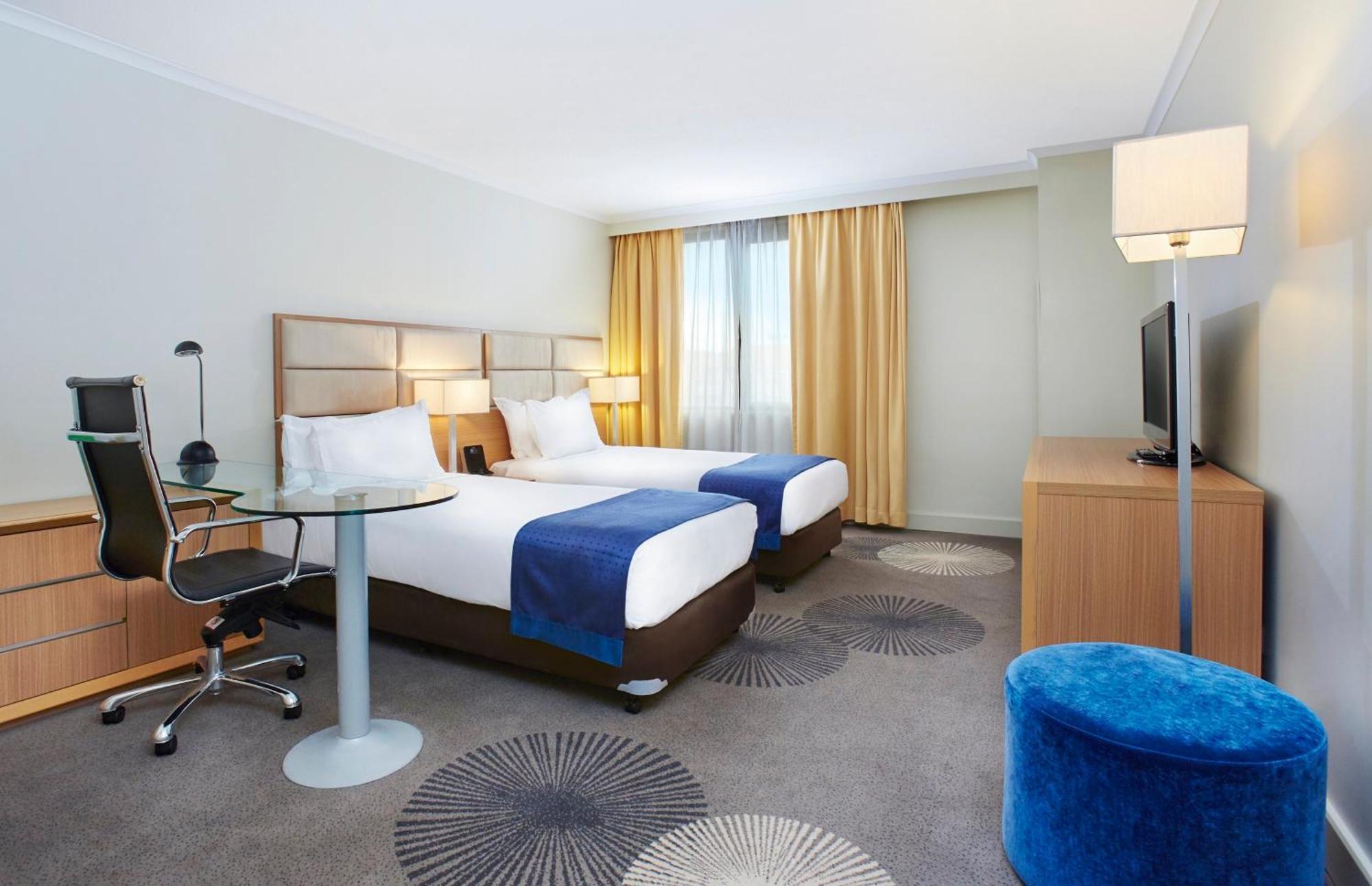 Holiday Inn Parramatta By Ihg Sydney Exterior photo